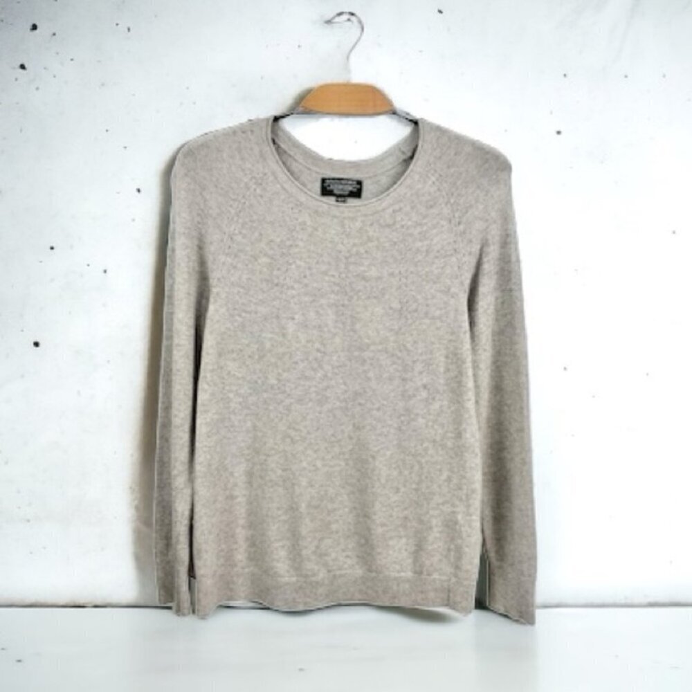 ** Banana Republic Grey Filpucci Crew Neck Sweater Size M